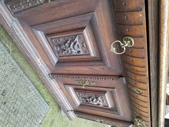 Stary drevený pribornik