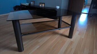 Sklenený Konferenčný stolík