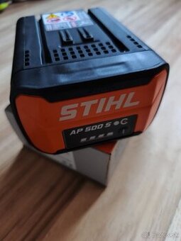 Predám batériu Stihl AP500