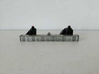 tretie brzdove svetlo auris2 E18 s157005100 70€