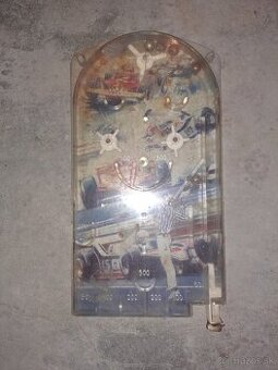 Retro hra pinball