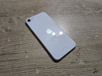 Iphone SE 2020 64gb v super stave malo pouzivany bol iba ako