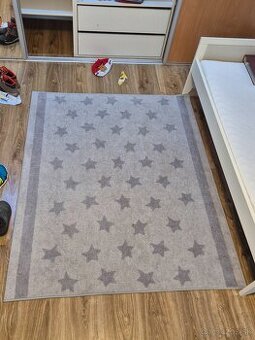 Detský koberec HIMMELSK s hviezdičkami 133x160cm