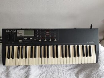 Waldorf analógový syntezátor Blofeld