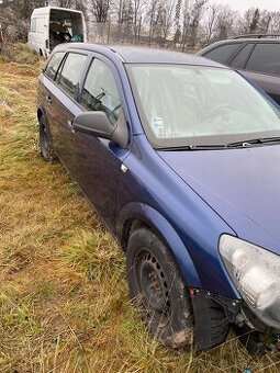 astra H   rozpredam   1,7 cdti 81kw