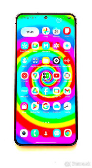 Samsung galaxy S24 ,pekny stav,spickovy fotak,vykonny