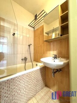 Na predaj priestranný 3-izbový byt s balkónom,Holíč,okr.Si