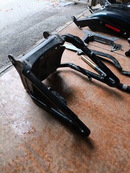 Zadná kyvná vidlica Harley Davidson Breakout