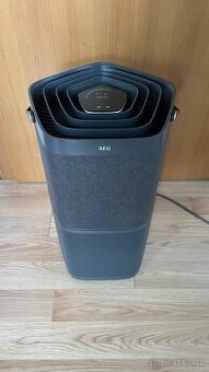 Čistička vzduchu AEG AX91 +2 filtre zadarmo