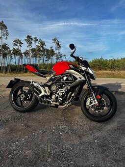 MV Agusta Brutale 800