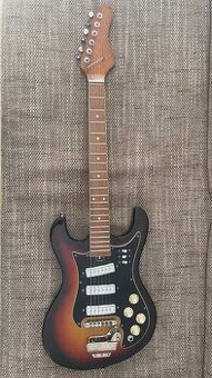 Teisco EG 413-3T