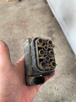 Predam regulačnu kocku audi a6 c6 4F0616013