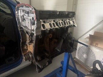 Blok motora 2.2 HDI puma 96/110kw