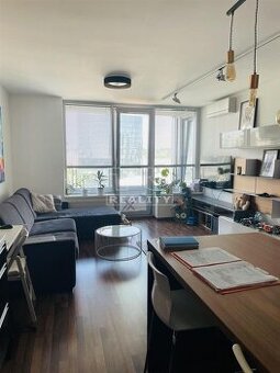 Vynikajúca lokalita s pekným 2.izb.bytom.62m2