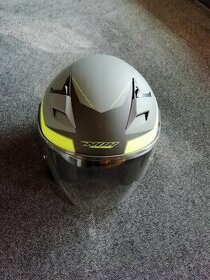 prilba na motocykel skuter