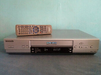 Špičkový videorekordér PANASONIC NV-HV61, 6 hlav,Hifi Stereo