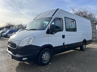 Prodám 2.3HPT. 93kw. 35S13. 6 míst.Tažné zař.: 3.500kg.