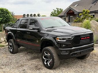 DODGE RAM 1500 5,7 HEMI BLACK WIDOW odpočet DPH