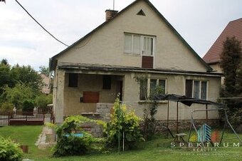 SPEKTRUM REALITY- Na predaj 4-izbový rodinný dom s pozemkom 