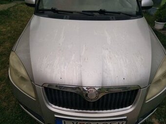Skoda Roomster-Fabia2-Predna kapota