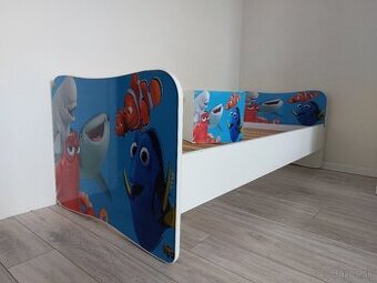 Posteľ a box na hračky Dory a Nemo