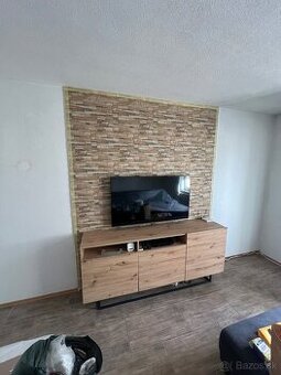 Komoda pod TV + stolík