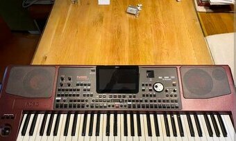 Predám kláves Korg pa 1000 veľmi dobrom stave  bolo hrane na