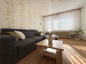 REZERVOVANÉ Na predaj slnečný 3-izbový byt s balkónom na Hli - 1