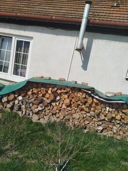 MAXFINREAL predáva dom v Seliciach za 64 000 eur.