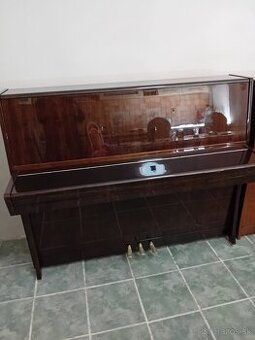 Ponúkam pianino Petrof