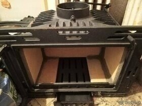 Predam novu krbovu vlozku 12,8kw,za 399 e.vyvod komina 180mm