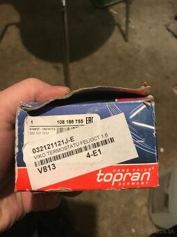 Škoda Felicia 1.6 MPI vrch termostatu