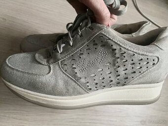 Dámske sivé strieborné tenisky kožené