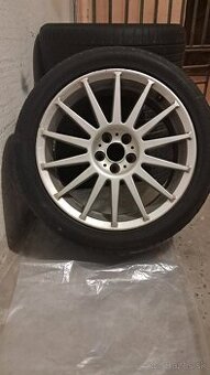 predam kolesa 225/45 R17. Rozteč :5×100