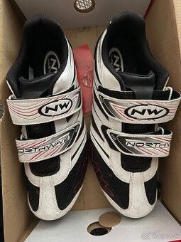 Cyklistické tretry NORTHWAVE
