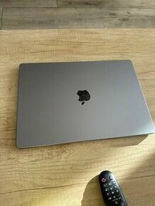 MacBook Pro M1 16-palcový, 2021