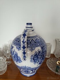Modranska keramika črpák