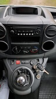 predam citroen berlingo 1,6 HDI