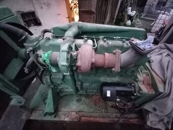 Motor URIV