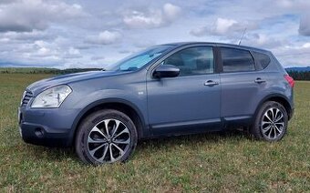 Predám Nissan Qashqai 2,0 benzín 4x4 TECNA