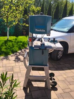 Pásová píla Makita LB 1200F