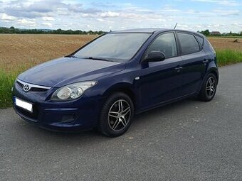 Hyundai I30, 1.4 benzín, r.2010, dobrý stav