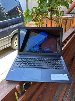 Predám notebook Asus VivoBook X540UA/4417U/8GB/240GB/W11