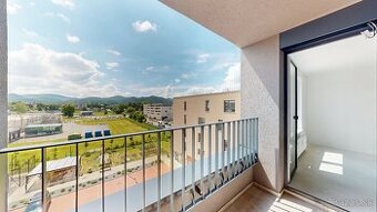 REZIDENCIA HRON 3 izb.byt + lodžia 86m2 s nerušeným výhľadom