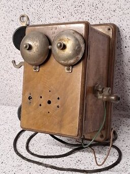 Starožitný telefón - model 22
