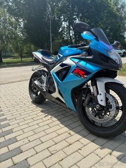 Suzuki gsxr 750