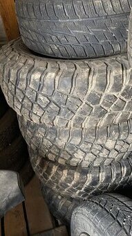 BFGoodrich Mud Terrain R16