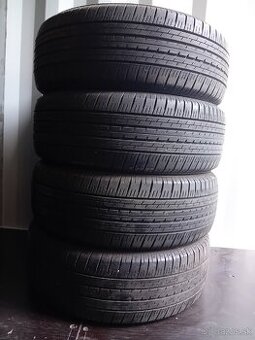 235/60R18 Bridgestone Dueller