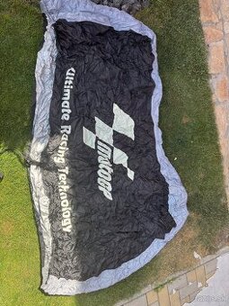 ✅ MotoGP plachta na motorku XL – ako nová, bez poškodení