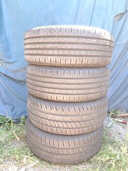 Ponúkame 4 letné pneumatiky 195/55 R15